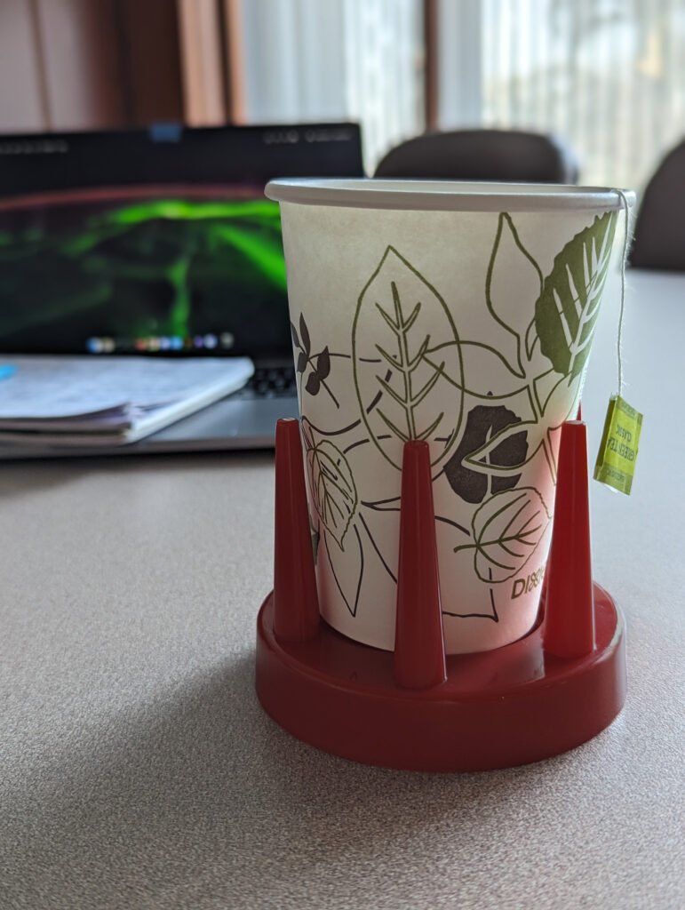 Wind-Coaster-Red-Computer-771x1024